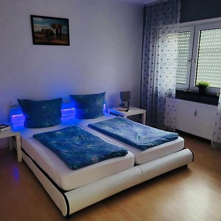 Appartment In Walldorf Mit Schlafzimmer, Kueche Und Bad Exterior foto